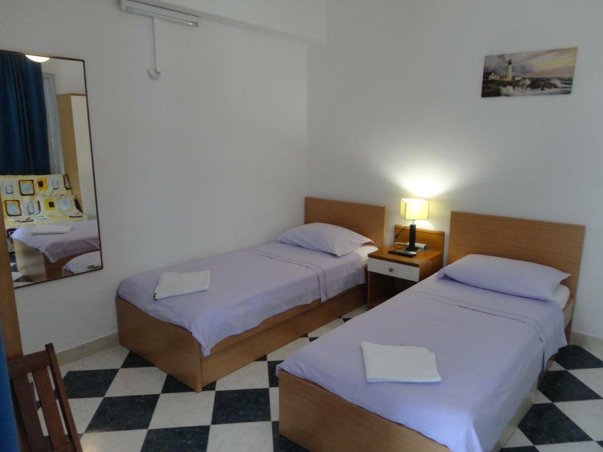 Apartments Ana Sreser Bagian luar foto